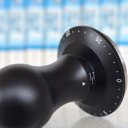 2023NEW design Jaffee coffee tamper adjusted and No pressure deviation Easy to adjust Digital indicator panel 58.5mm flat/waffle